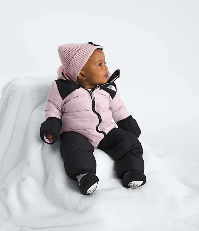 Baby 1996 Retro Nuptse Einteiler Baby 1996 Retro Nuptse Einteiler