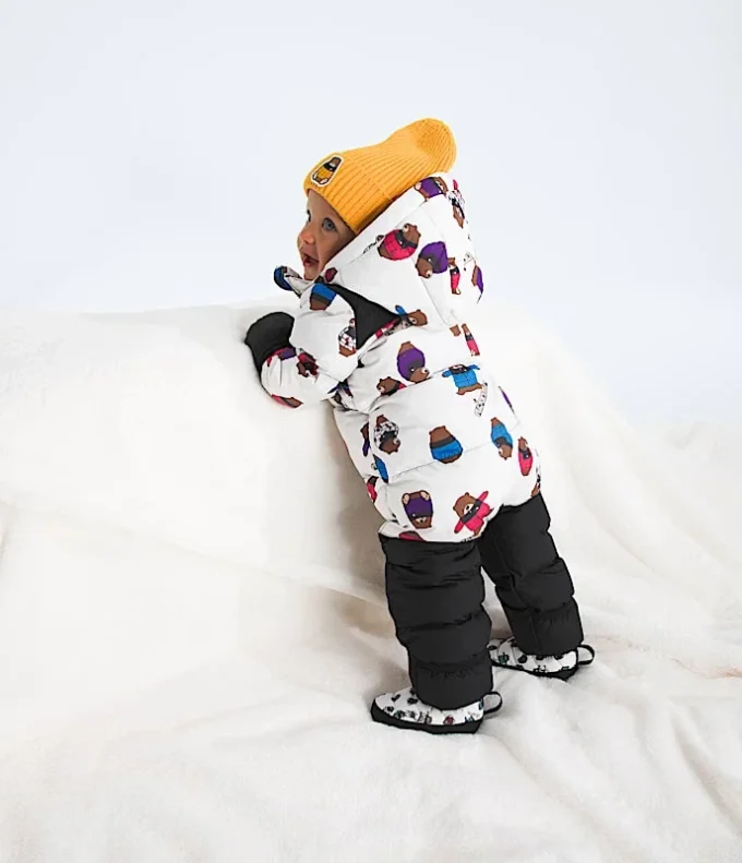 Baby 1996 Retro Nuptse Einteiler – Print Baby 1996 Retro Nuptse Einteiler – Print