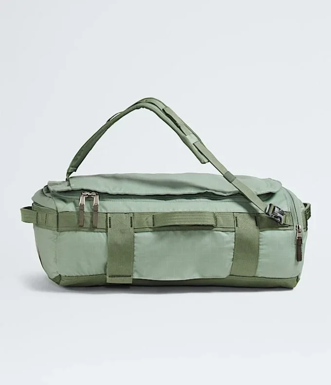 Base Camp Voyager Duffel – 32 l Base Camp Voyager Duffel – 32 l