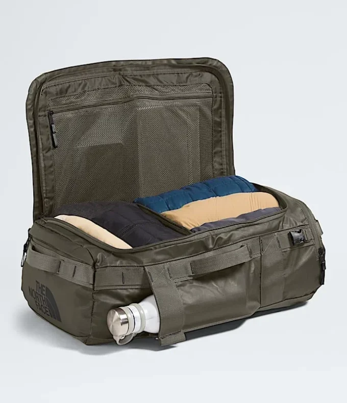 Base Camp Voyager Duffel – 32 l Base Camp Voyager Duffel – 32 l