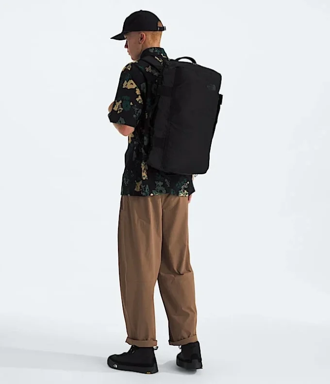 Base Camp Voyager Duffel – 32 l Base Camp Voyager Duffel – 32 l