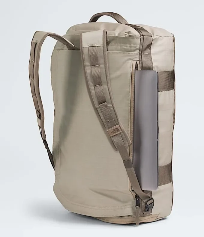 Base Camp Voyager Duffel – 32 l Base Camp Voyager Duffel – 32 l
