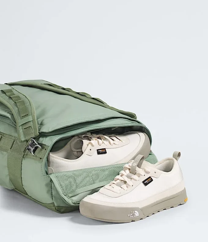 Base Camp Voyager Duffel – 32 l Base Camp Voyager Duffel – 32 l