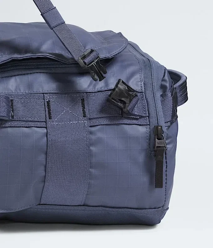 Base Camp Voyager Duffel – 32 l Base Camp Voyager Duffel – 32 l