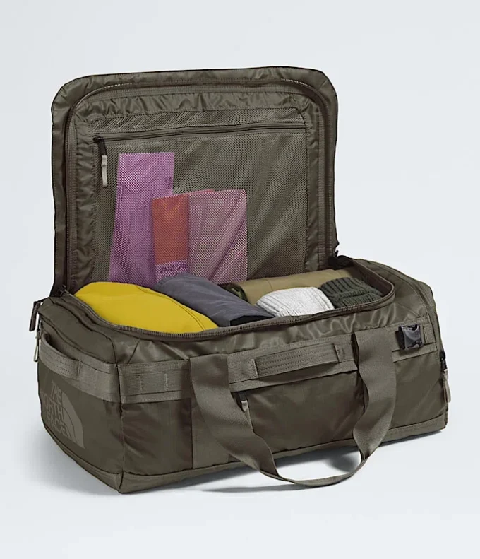 Base Camp Voyager Duffel – 42 l Base Camp Voyager Duffel – 42 l