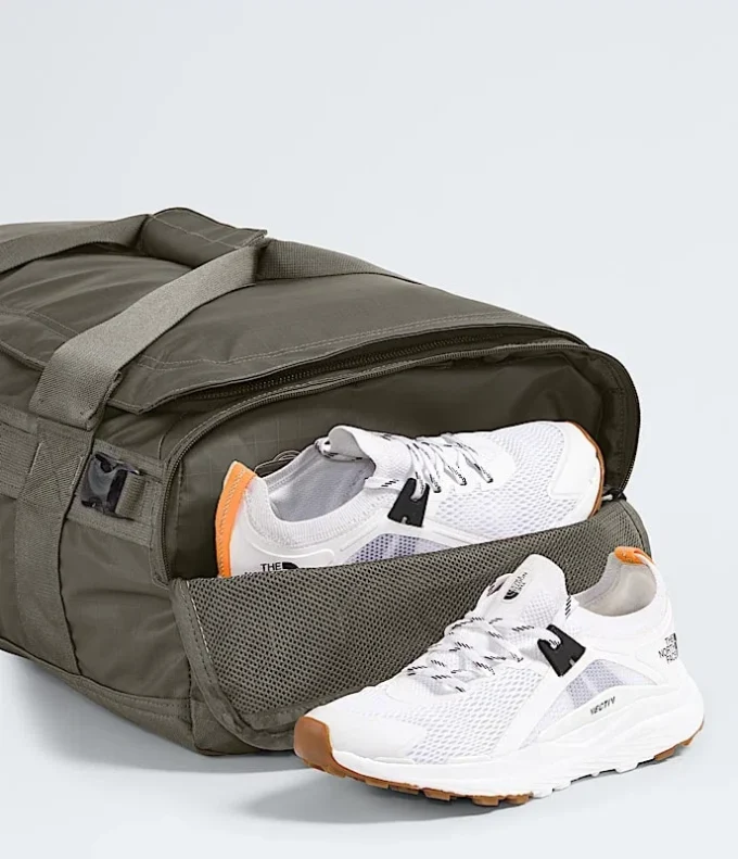 Base Camp Voyager Duffel – 42 l Base Camp Voyager Duffel – 42 l
