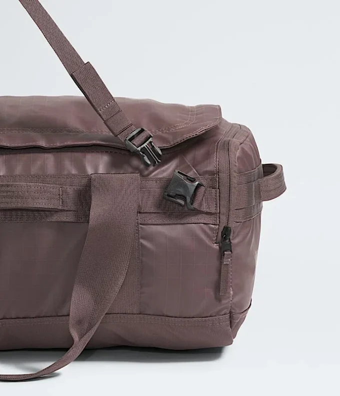Base Camp Voyager Duffel – 42 l Base Camp Voyager Duffel – 42 l
