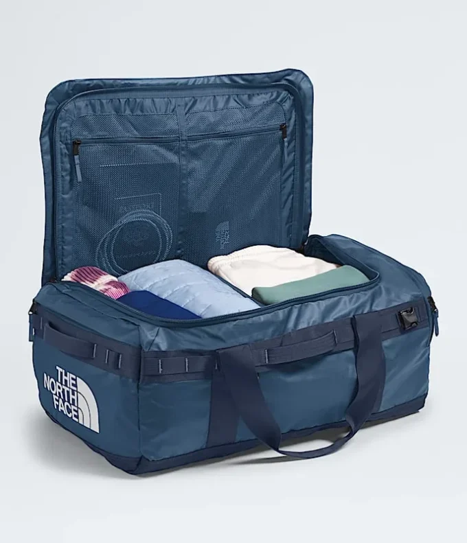 Base Camp Voyager Duffel – 62 l Base Camp Voyager Duffel – 62 l