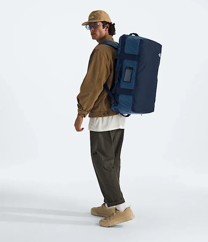 Base Camp Voyager Duffel – 62 l Base Camp Voyager Duffel – 62 l