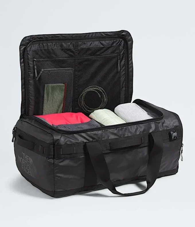 Base Camp Voyager Duffel – 62 l Base Camp Voyager Duffel – 62 l