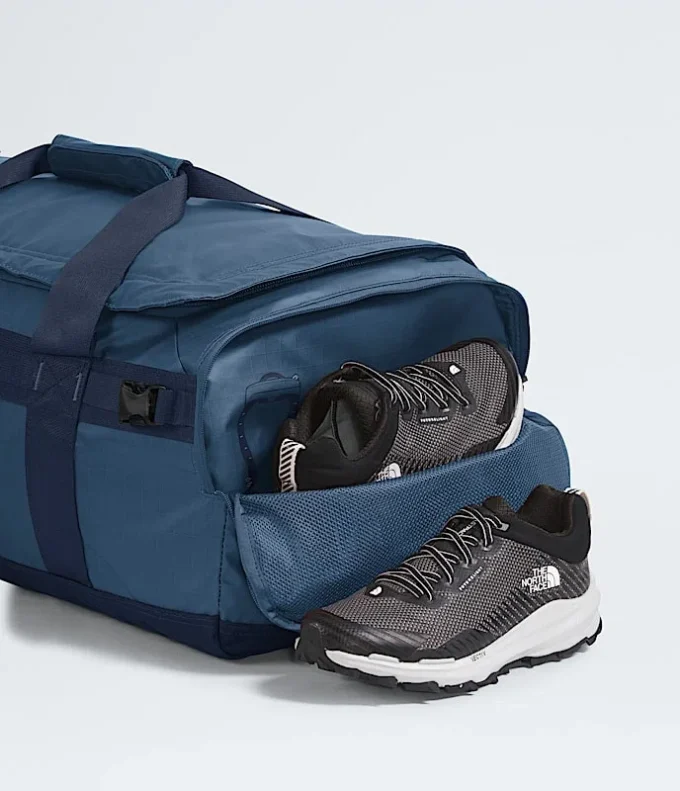 Base Camp Voyager Duffel – 62 l Base Camp Voyager Duffel – 62 l