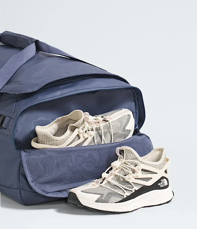 Base Camp Voyager Duffel – 62 l Base Camp Voyager Duffel – 62 l