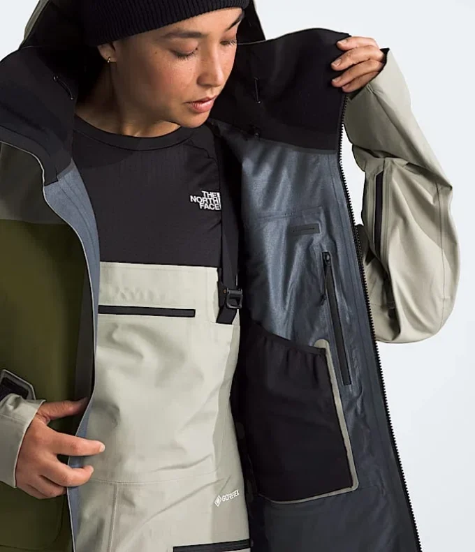 Damenjacke Verbier GORE-TEX® aus der Summit-Serie Damenjacke Verbier GORE-TEX® aus der Summit-Serie