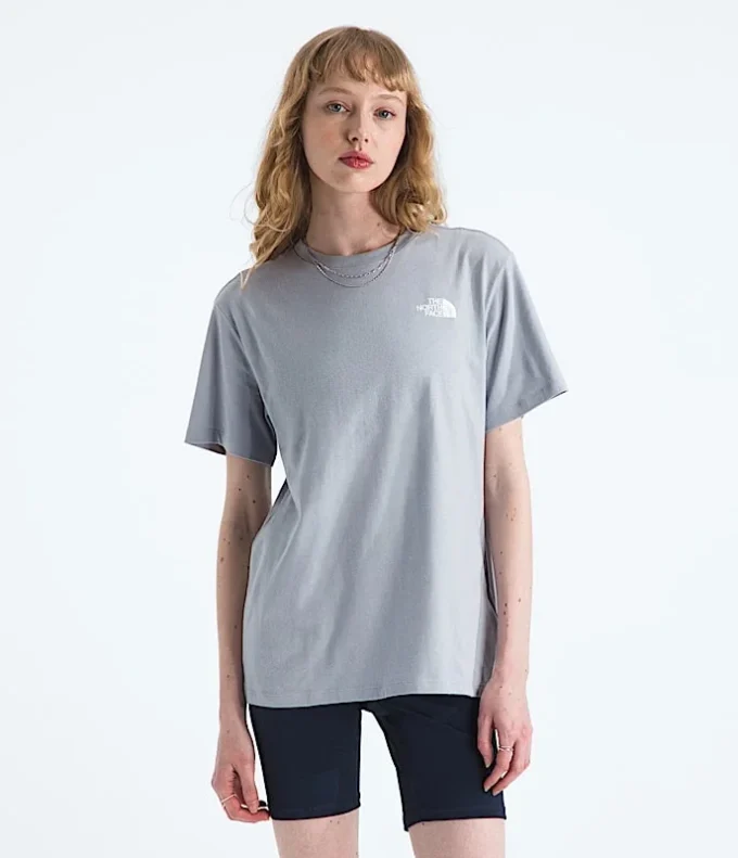 Evolution Box NSE Relaxed Short-Sleeve Tee für Damen Evolution Box NSE Relaxed Short-Sleeve Tee für Damen