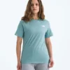 Evolution Box NSE Relaxed Short-Sleeve Tee für Damen Evolution Box NSE Relaxed Short-Sleeve Tee für Damen