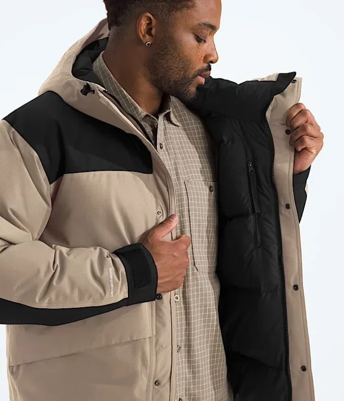Herren-Daunenjacke für die Berge Herren-Daunenjacke für die Berge
