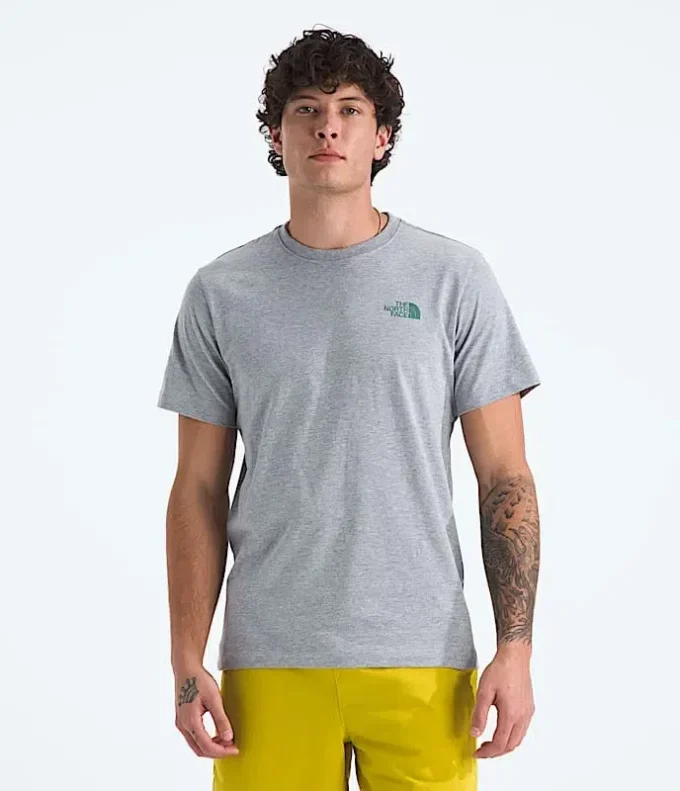 Herren-Kurzarm-T-Shirt Core Celebration Box NSE Herren-Kurzarm-T-Shirt Core Celebration Box NSE