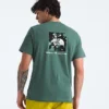 Herren-Kurzarm-T-Shirt Core TNF™ Flower Box NSE Herren-Kurzarm-T-Shirt Core TNF™ Flower Box NSE