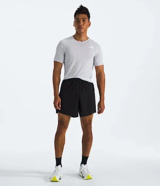 Herren-Shorts Summit Series Pacesetter 7“