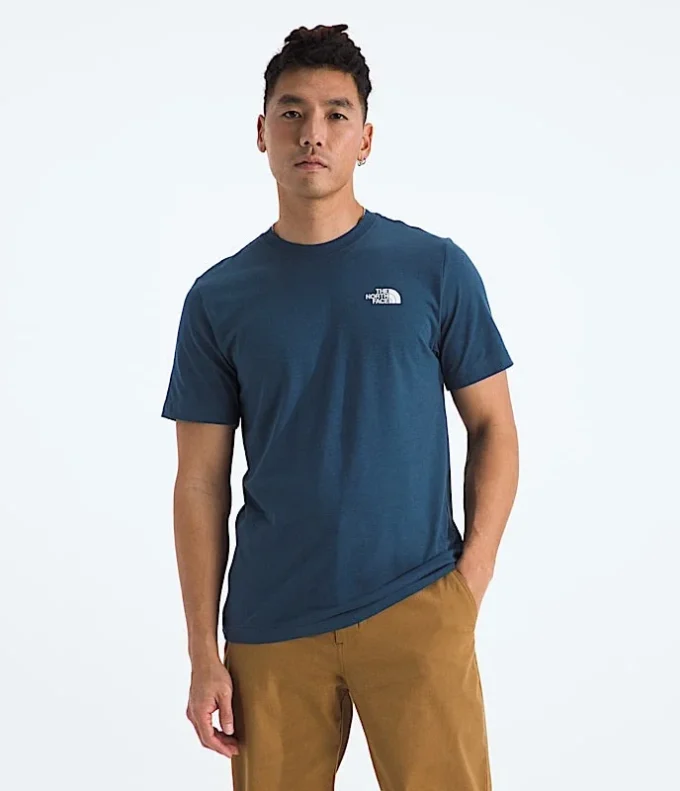 Herren-T-Shirt Core Wavy Lines Box NSE mit kurzen Ärmeln Herren-T-Shirt Core Wavy Lines Box NSE mit kurzen Ärmeln