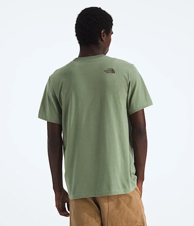 Herren-T-Shirt Evolution TNF™ Bear mit kurzen Ärmeln – Grafik Herren-T-Shirt Evolution TNF™ Bear mit kurzen Ärmeln – Grafik