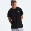 Herren-T-Shirt mit kurzen Ärmeln und Evolution Box Fit Herren-T-Shirt mit kurzen Ärmeln und Evolution Box Fit