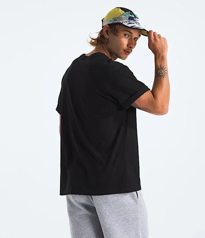 Herren-T-Shirt mit kurzen Ärmeln und Evolution Box Fit Herren-T-Shirt mit kurzen Ärmeln und Evolution Box Fit
