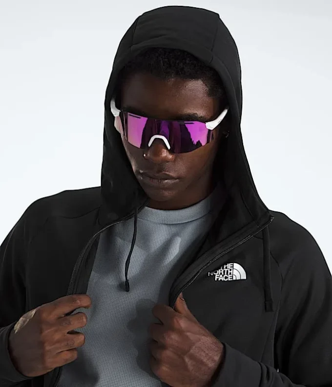 Herrenjacke Reaxion 2.0 mit Kapuze und durchgehendem Reißverschluss Herrenjacke Reaxion 2.0 mit Kapuze und durchgehendem Reißverschluss