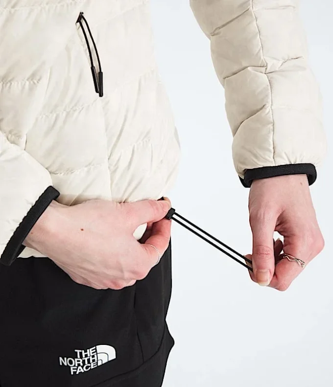 Klassische Daunenjacke für Damen Klassische Daunenjacke für Damen