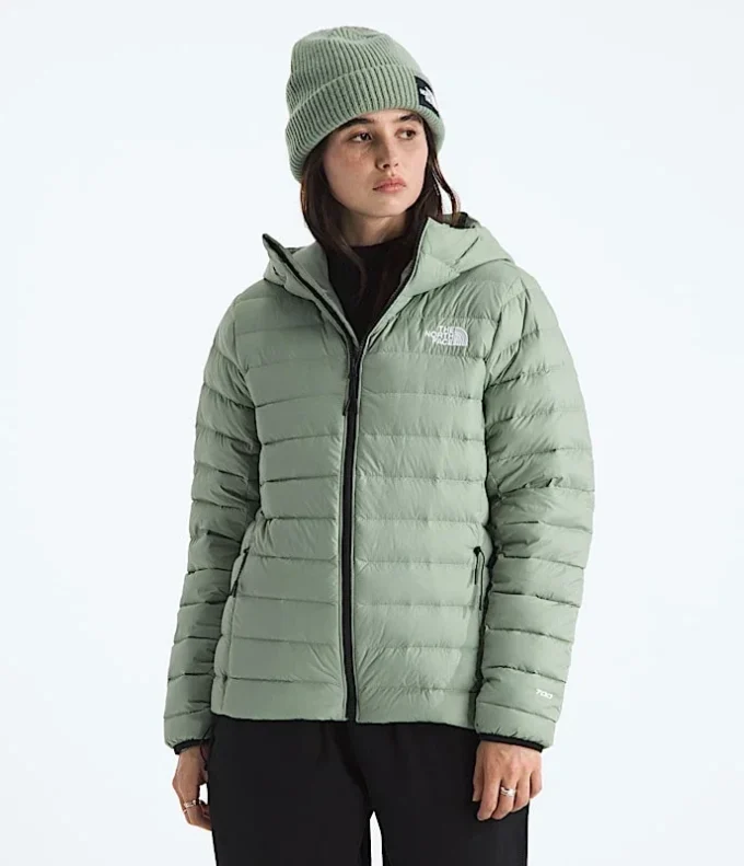 Klassische Daunenjacke mit Kapuze für Damen Klassische Daunenjacke mit Kapuze für Damen