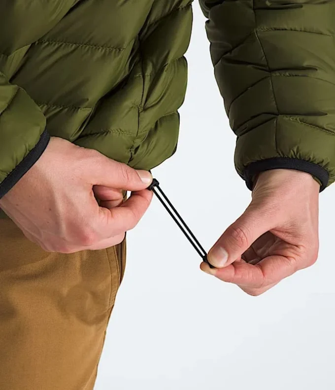 Klassische Daunenjacke mit Kapuze für Herren Klassische Daunenjacke mit Kapuze für Herren