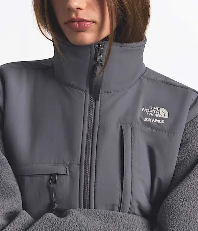 The North Face X SKIMS 1995 Denali Fleecejacke The North Face X SKIMS 1995 Denali Fleecejacke