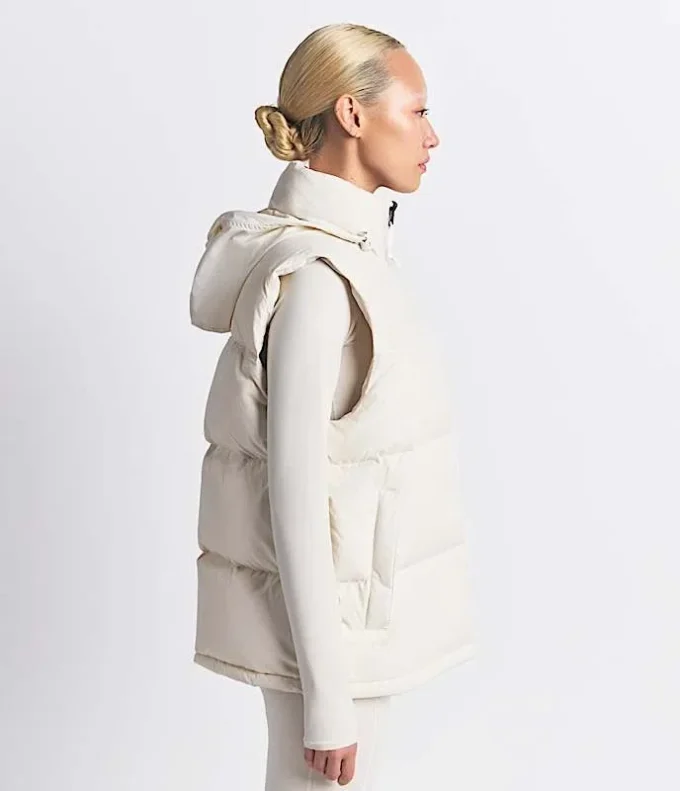 The North Face X SKIMS 1996 Nuptse Weste The North Face X SKIMS 1996 Nuptse Weste
