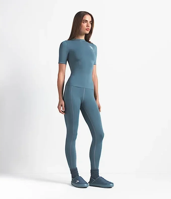 The North Face X SKIMS Damen-Kurzarm-Oberteil Refina The North Face X SKIMS Damen-Kurzarm-Oberteil Refina