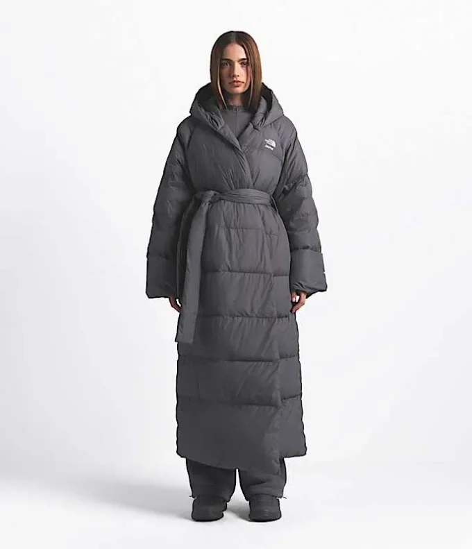 The North Face X SKIMS Nuptse Wrap Parka für Damen The North Face X SKIMS Nuptse Wrap Parka für Damen