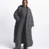 The North Face X SKIMS Nuptse Wrap Parka für Damen The North Face X SKIMS Nuptse Wrap Parka für Damen