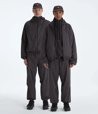 tnf red box packable wind pants fr herren 1 330x384 - TNF&trade; Red Box Packable Wind Pants f&uuml;r Herren